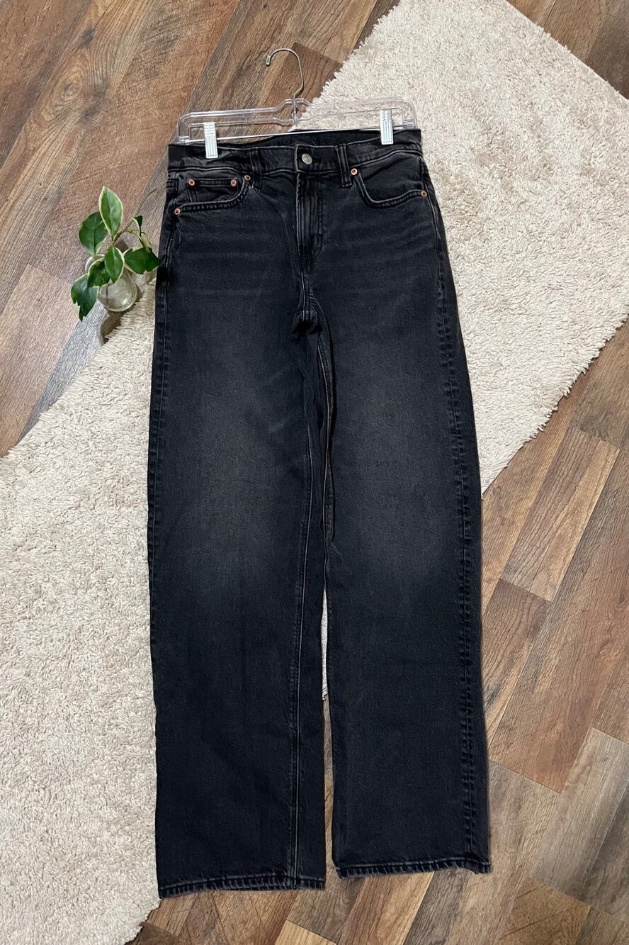 American Eagle Size 2 Black Mid-Rise Stretch Stovepipe Jeans